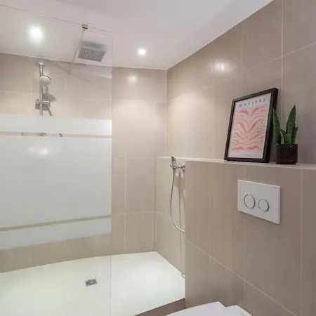 L5 2mins Walk To The Heart Of Old Town